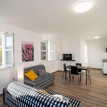 Pensión Residence&pool Schwarz