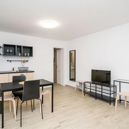 Residence&pool Schwarz