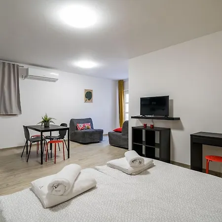 Pensión Residence&pool Schwarz 3*