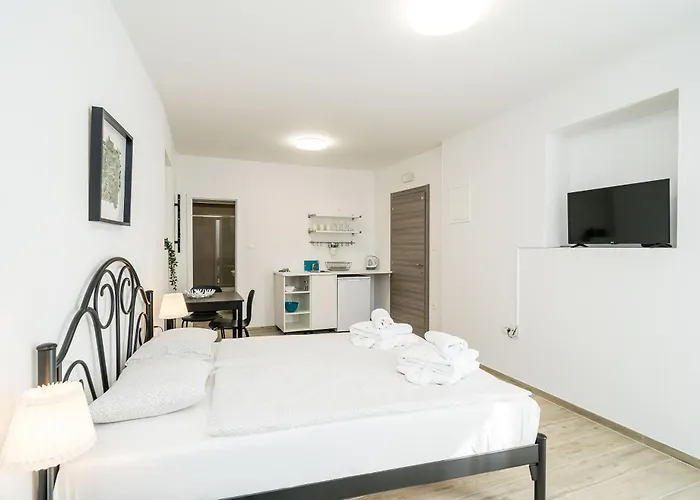 Affittacamere & Pool Schwarz Cavtat